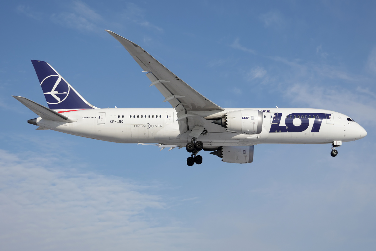 SP-LRC (Samoloty » Spotting na EPWA » Boeing 787-8 Dreamliner » Polskie Linie Lotnicze LOT)