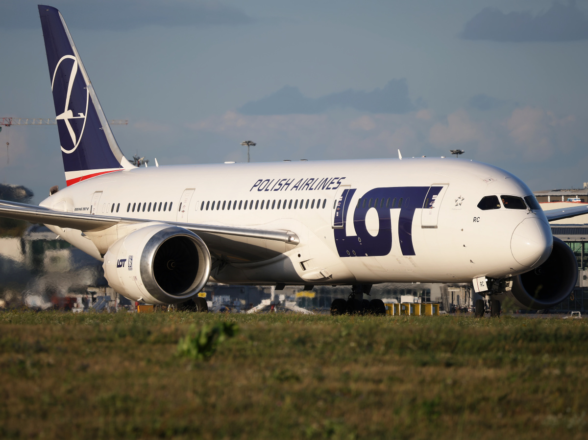 SP-LRC (Aircraft » EPWA Spotting » Boeing 787-8 Dreamliner » LOT Polish Airlines)