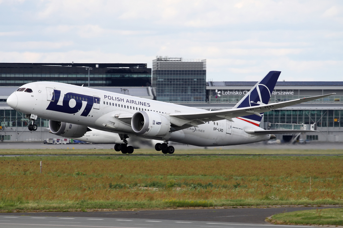 SP-LRD (Aircraft » EPWA Spotting » Boeing 787-8 Dreamliner » LOT Polish Airlines)