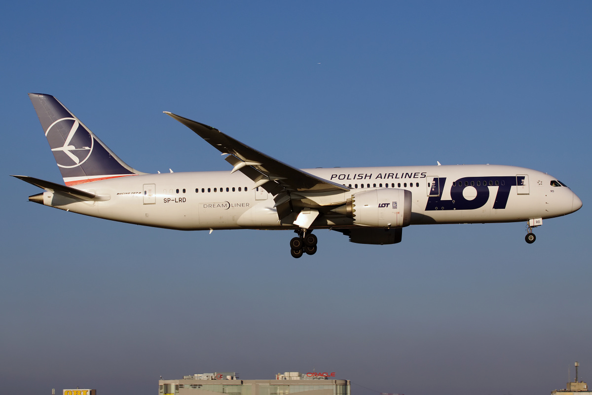 SP-LRD (Samoloty » Spotting na EPWA » Boeing 787-8 Dreamliner » Polskie Linie Lotnicze LOT)