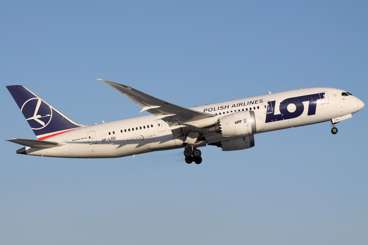 SP-LRD (Samoloty » Spotting na EPWA » Boeing 787-8 Dreamliner » Polskie Linie Lotnicze LOT)