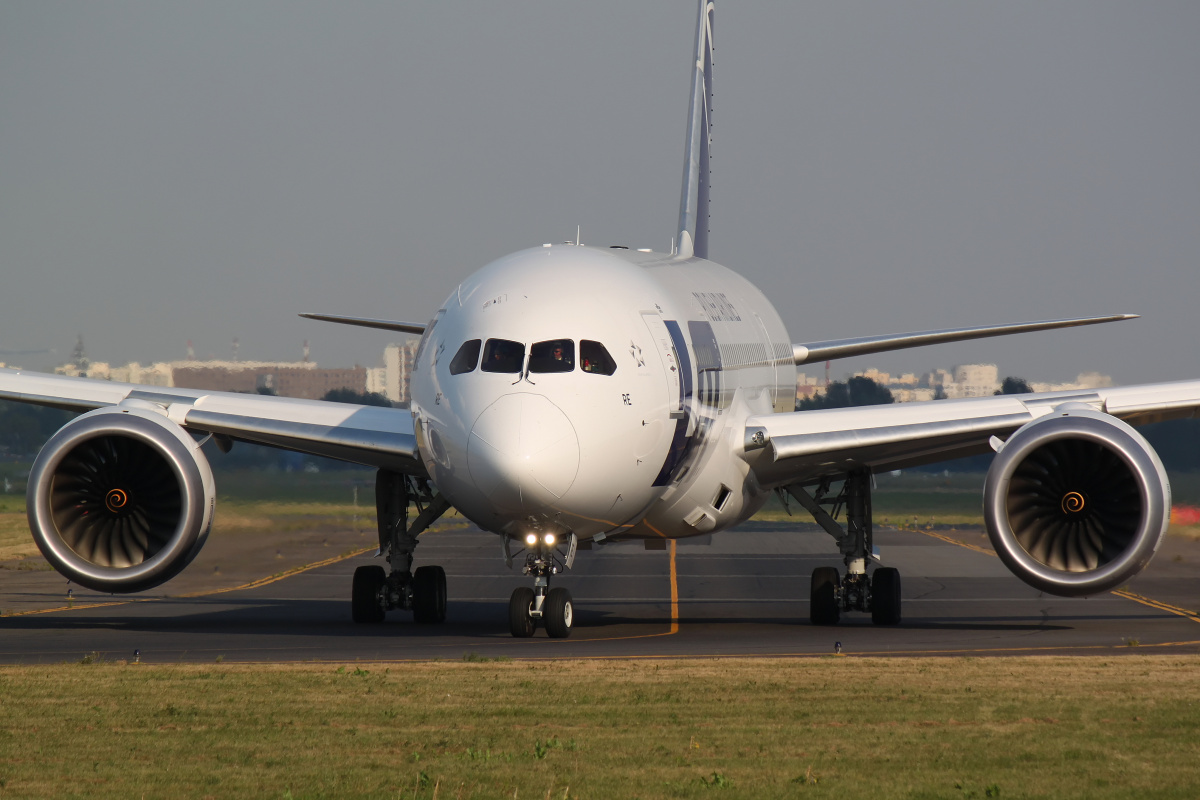 SP-LRE (Aircraft » EPWA Spotting » Boeing 787-8 Dreamliner » LOT Polish Airlines)