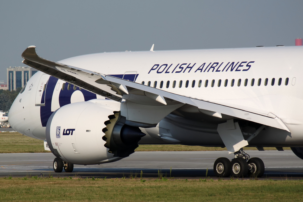 SP-LRE (Samoloty » Spotting na EPWA » Boeing 787-8 Dreamliner » Polskie Linie Lotnicze LOT)