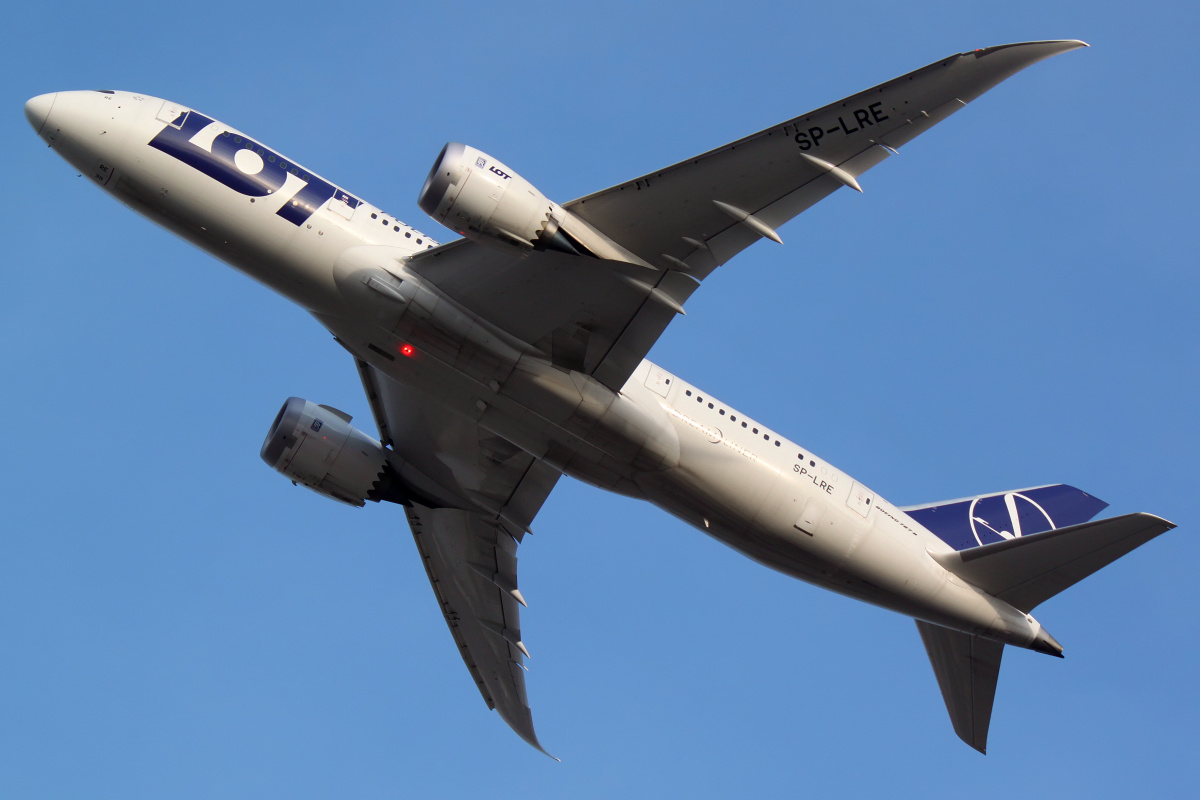 SP-LRE (Aircraft » EPWA Spotting » Boeing 787-8 Dreamliner » LOT Polish Airlines)