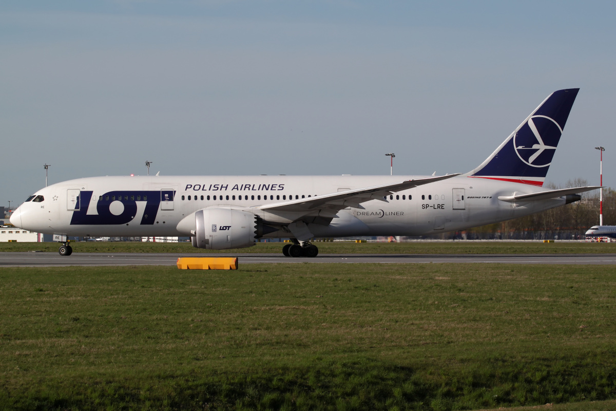 SP-LRE (Samoloty » Spotting na EPWA » Boeing 787-8 Dreamliner » Polskie Linie Lotnicze LOT)