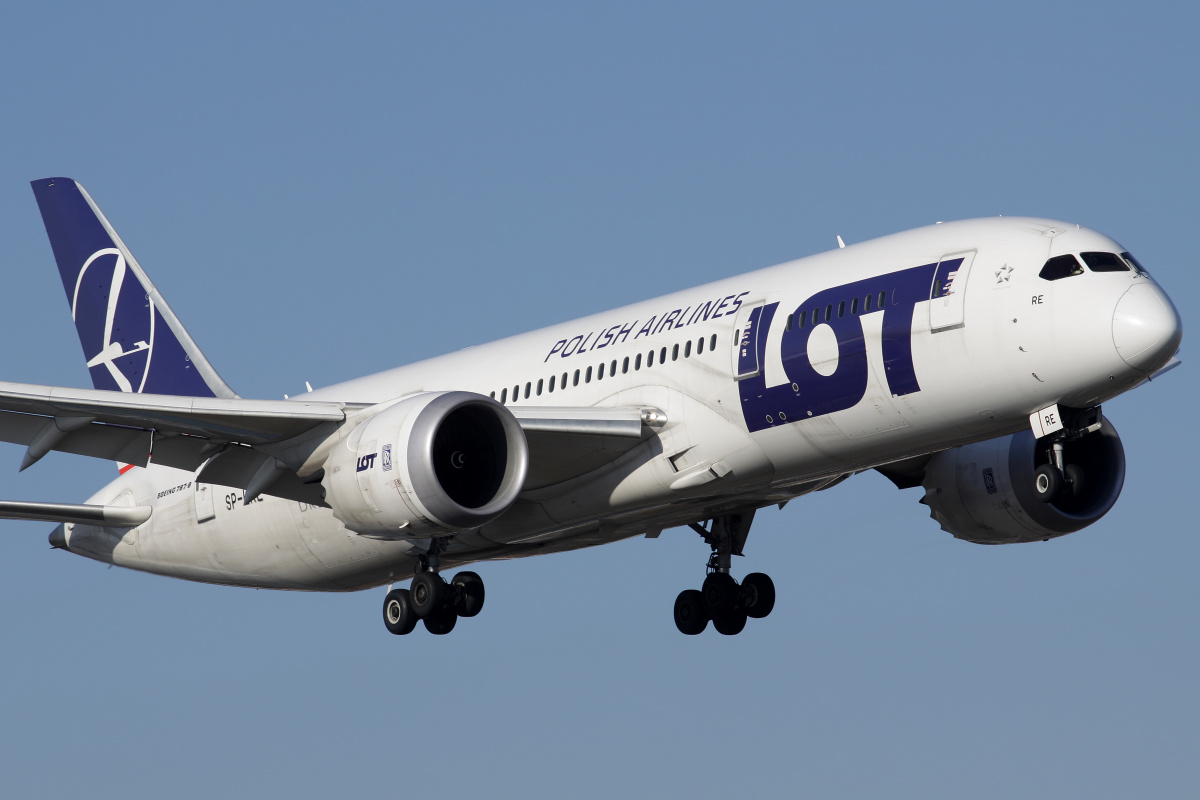 SP-LRE (Aircraft » EPWA Spotting » Boeing 787-8 Dreamliner » LOT Polish Airlines)