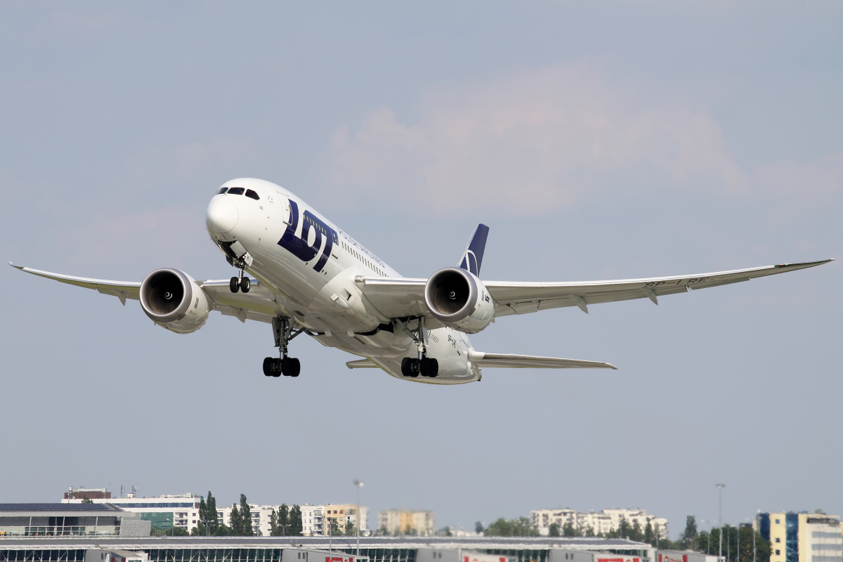 SP-LRE (Samoloty » Spotting na EPWA » Boeing 787-8 Dreamliner » Polskie Linie Lotnicze LOT)