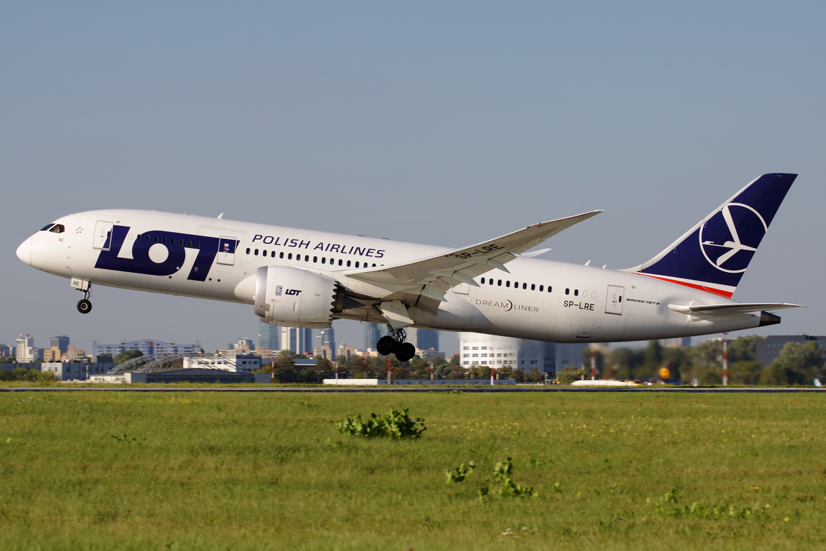 SP-LRE (Aircraft » EPWA Spotting » Boeing 787-8 Dreamliner » LOT Polish Airlines)