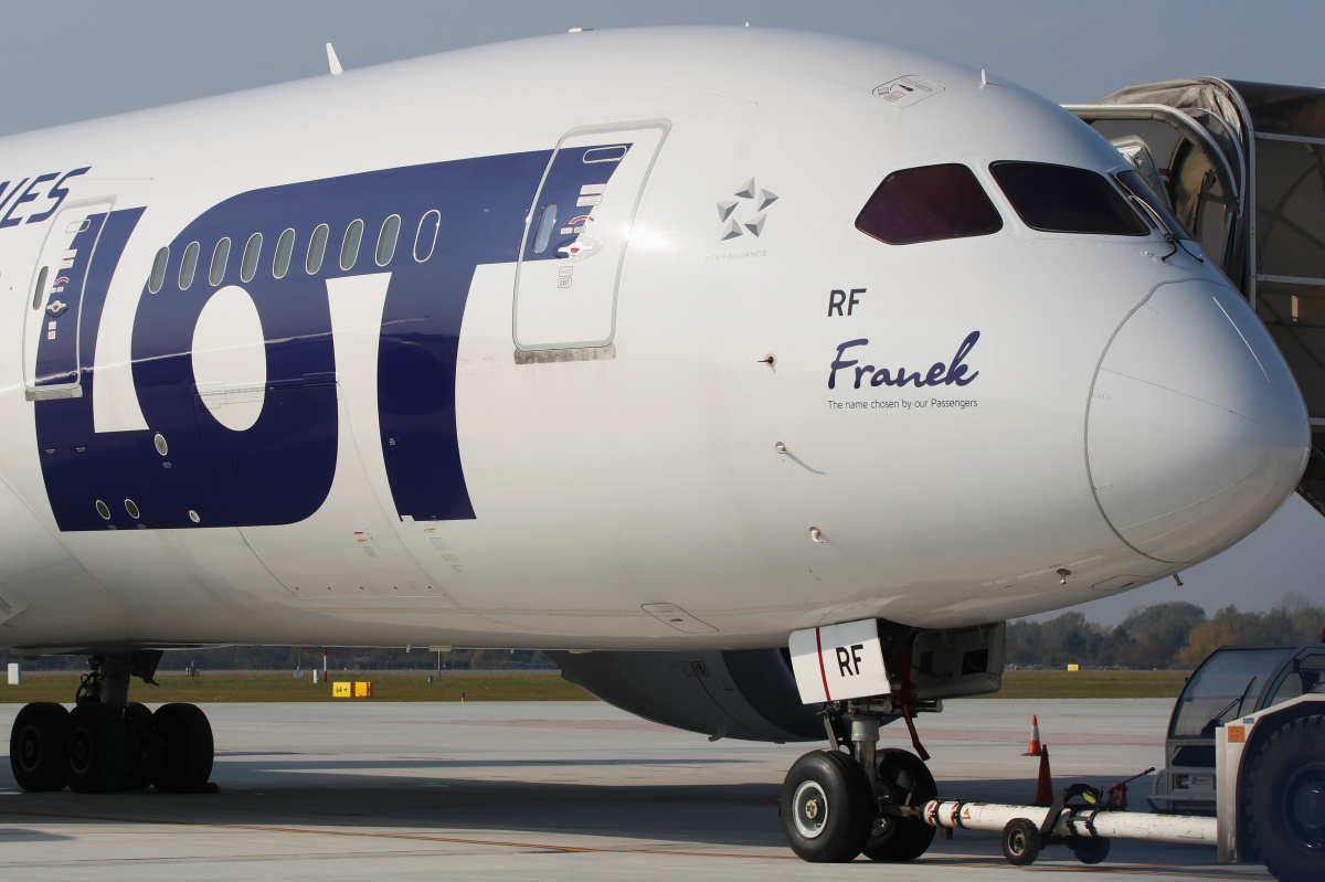 SP-LRF (Aircraft » EPWA Spotting » Boeing 787-8 Dreamliner » LOT Polish Airlines)