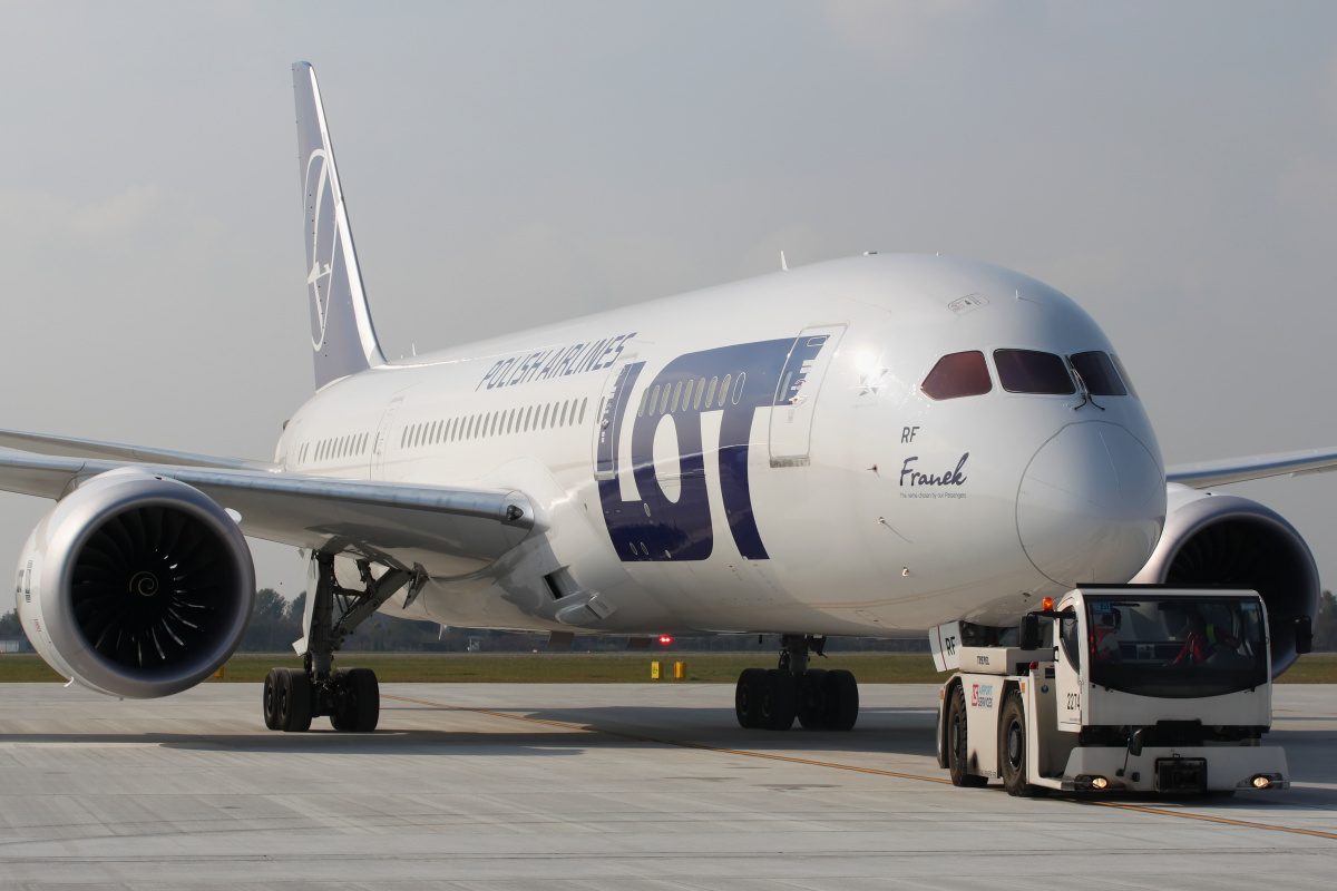 SP-LRF (Aircraft » EPWA Spotting » Boeing 787-8 Dreamliner » LOT Polish Airlines)