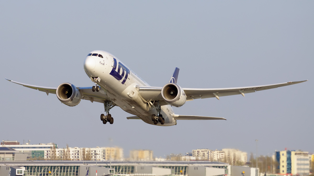 SP-LRF (Aircraft » EPWA Spotting » Boeing 787-8 Dreamliner » LOT Polish Airlines)