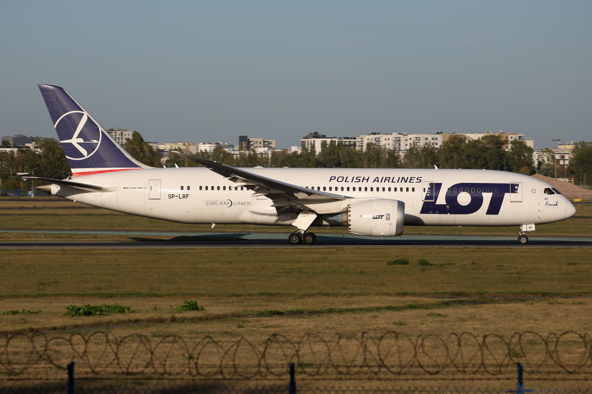 SP-LRF (Aircraft » EPWA Spotting » Boeing 787-8 Dreamliner » LOT Polish Airlines)