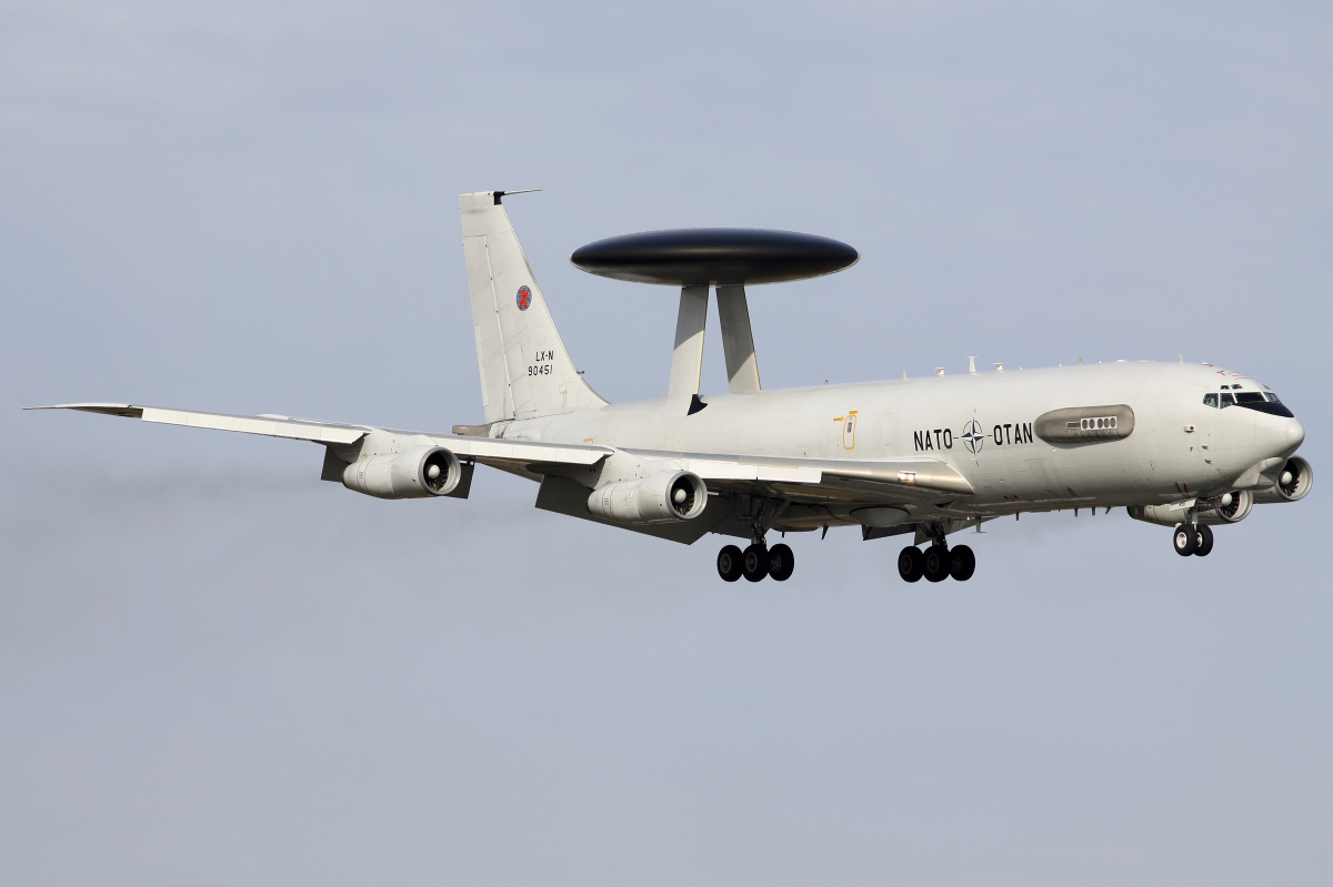 LX-N 90451, NATO Airborne Early Warning Force (Samoloty » Spotting na EPWA » Boeing E-3A Sentry)