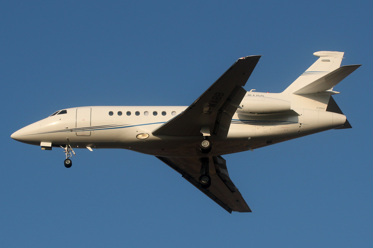 900EX, D-WABB, TAG Aviation (Aircraft » EPWA Spotting » Dassault Falcon 900)