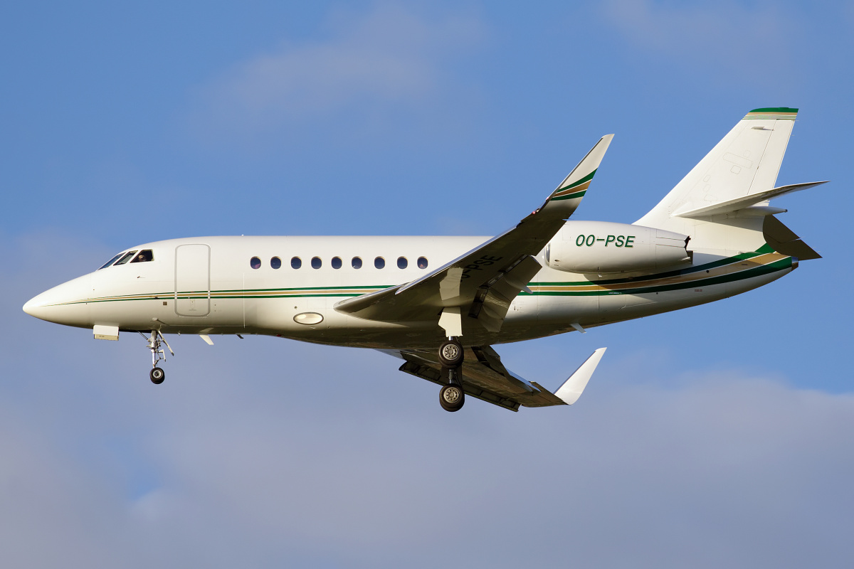 2000EX, OO-PSE, Abelag Aviation (Aircraft » EPWA Spotting » Dassault Falcon 2000)