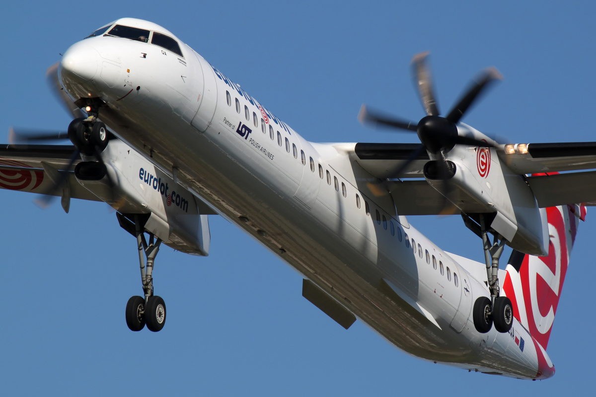 SP-EQA (Aircraft » EPWA Spotting » De Havilland Canada DHC-8 Dash 8 » EuroLOT)