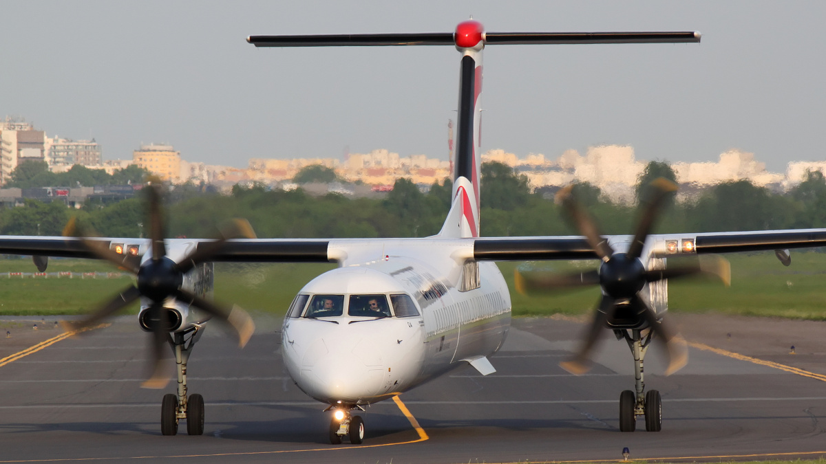 SP-EQA (Aircraft » EPWA Spotting » De Havilland Canada DHC-8 Dash 8 » EuroLOT)