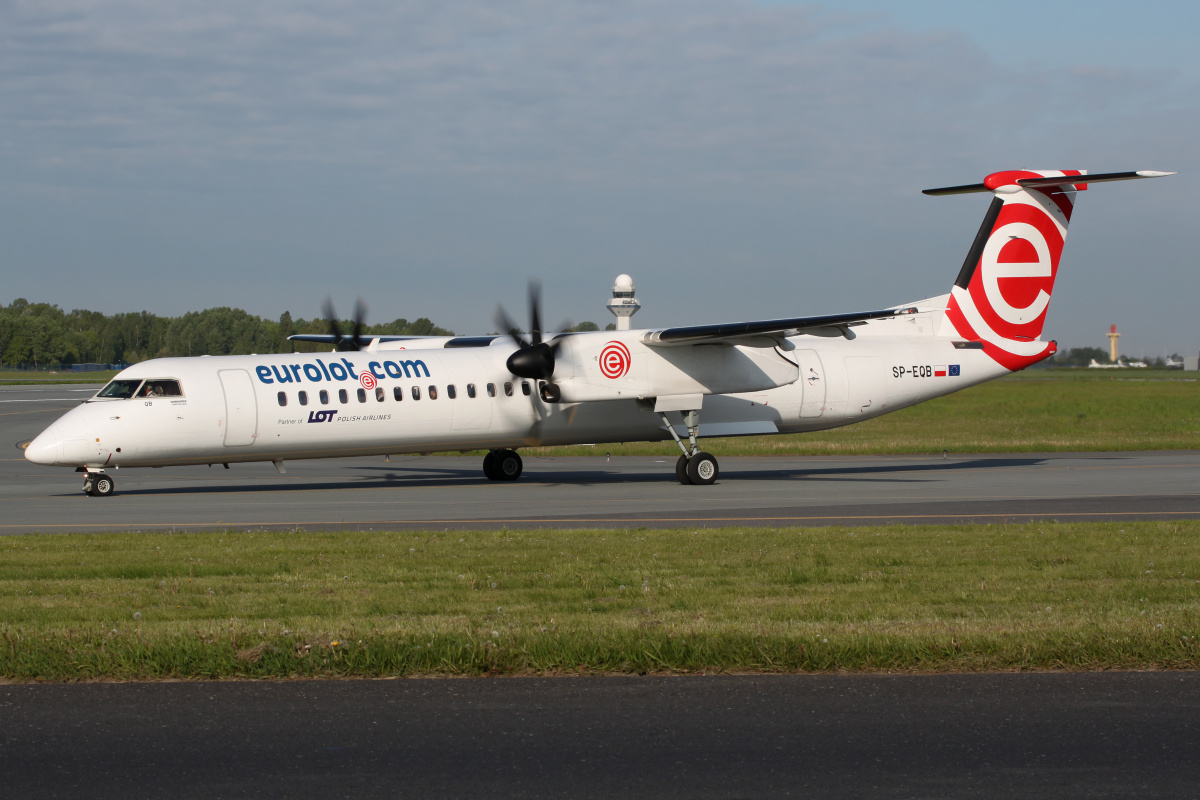 SP-EQB (Samoloty » Spotting na EPWA » De Havilland Canada DHC-8 Dash 8 » EuroLOT)