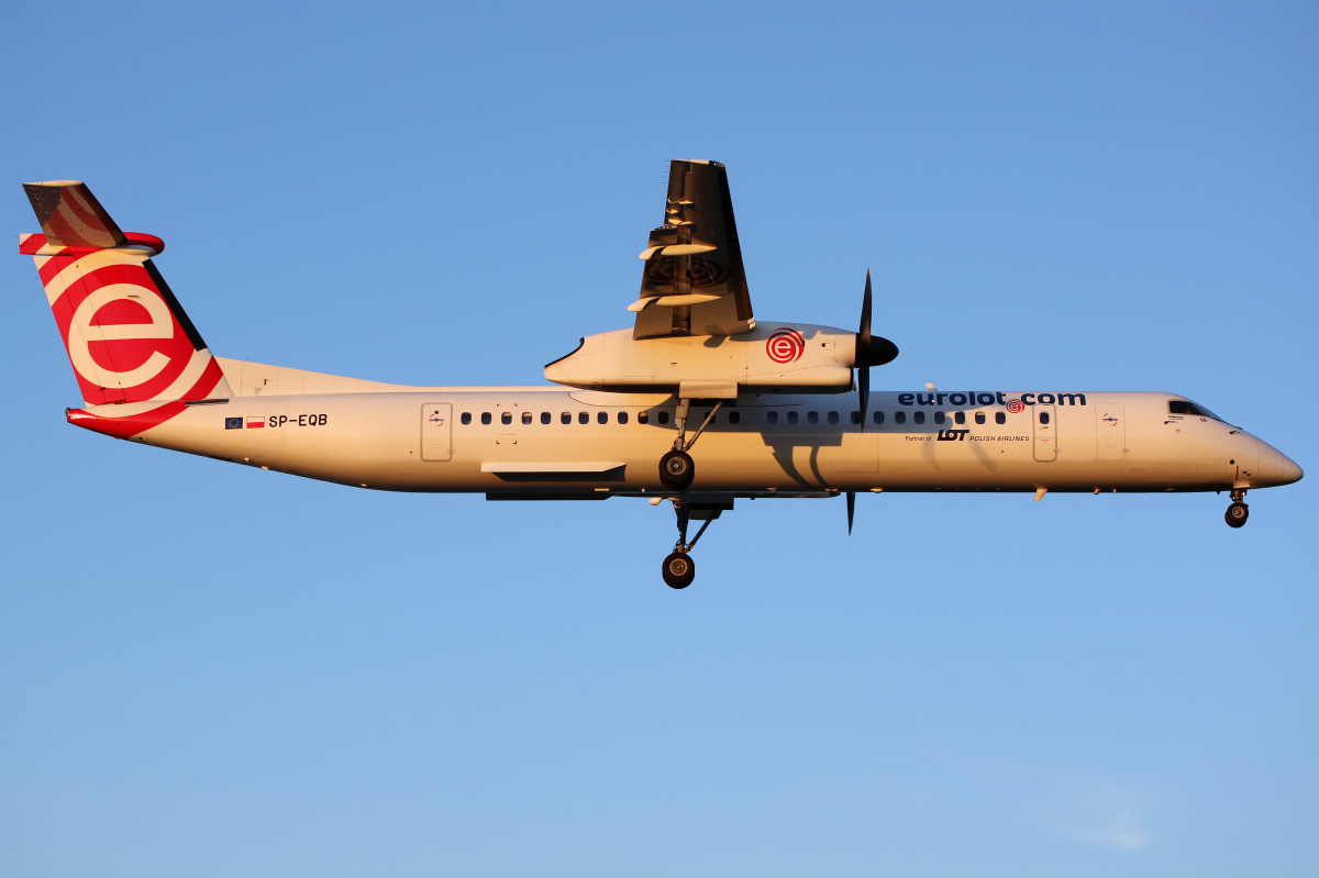 SP-EQB (Samoloty » Spotting na EPWA » De Havilland Canada DHC-8 Dash 8 » EuroLOT)