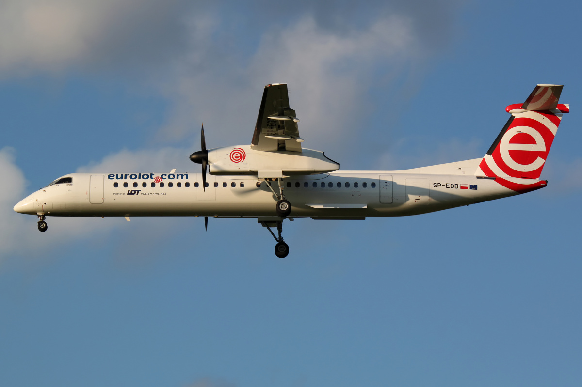 SP-EQD (Aircraft » EPWA Spotting » De Havilland Canada DHC-8 Dash 8 » EuroLOT)