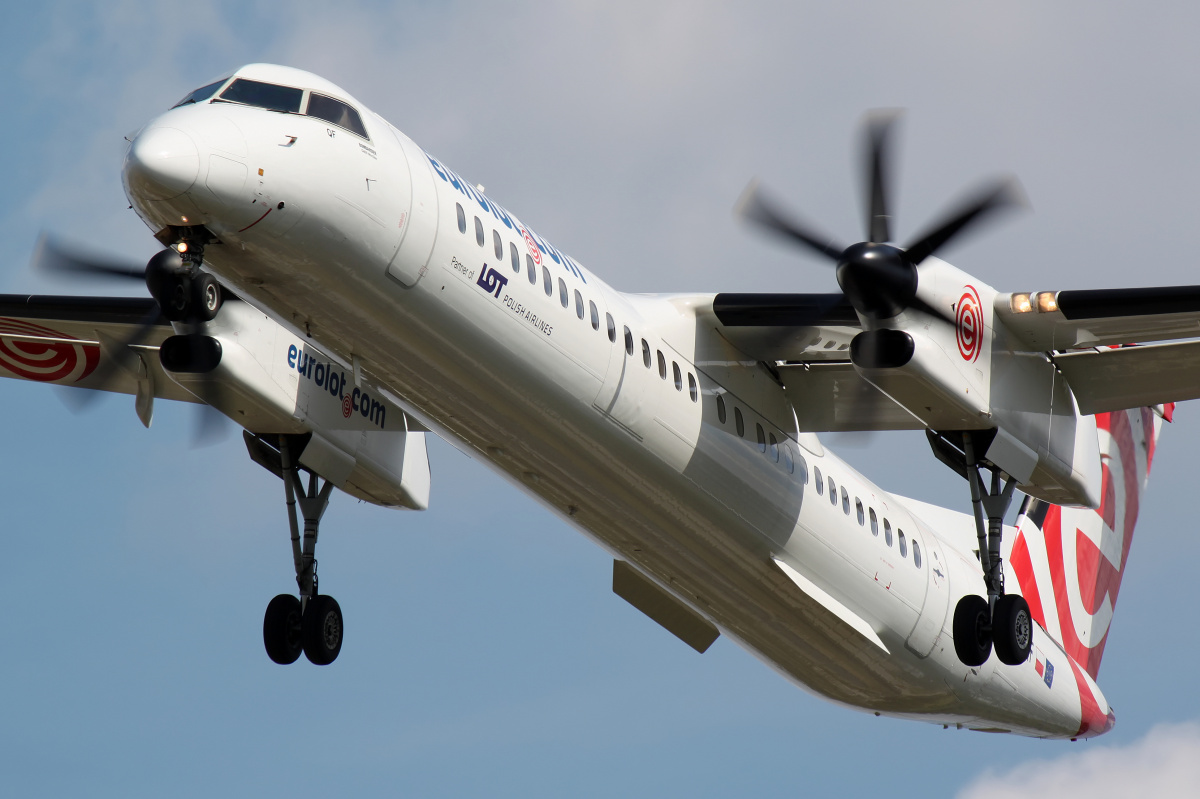 SP-EQF (Aircraft » EPWA Spotting » De Havilland Canada DHC-8 Dash 8 » EuroLOT)