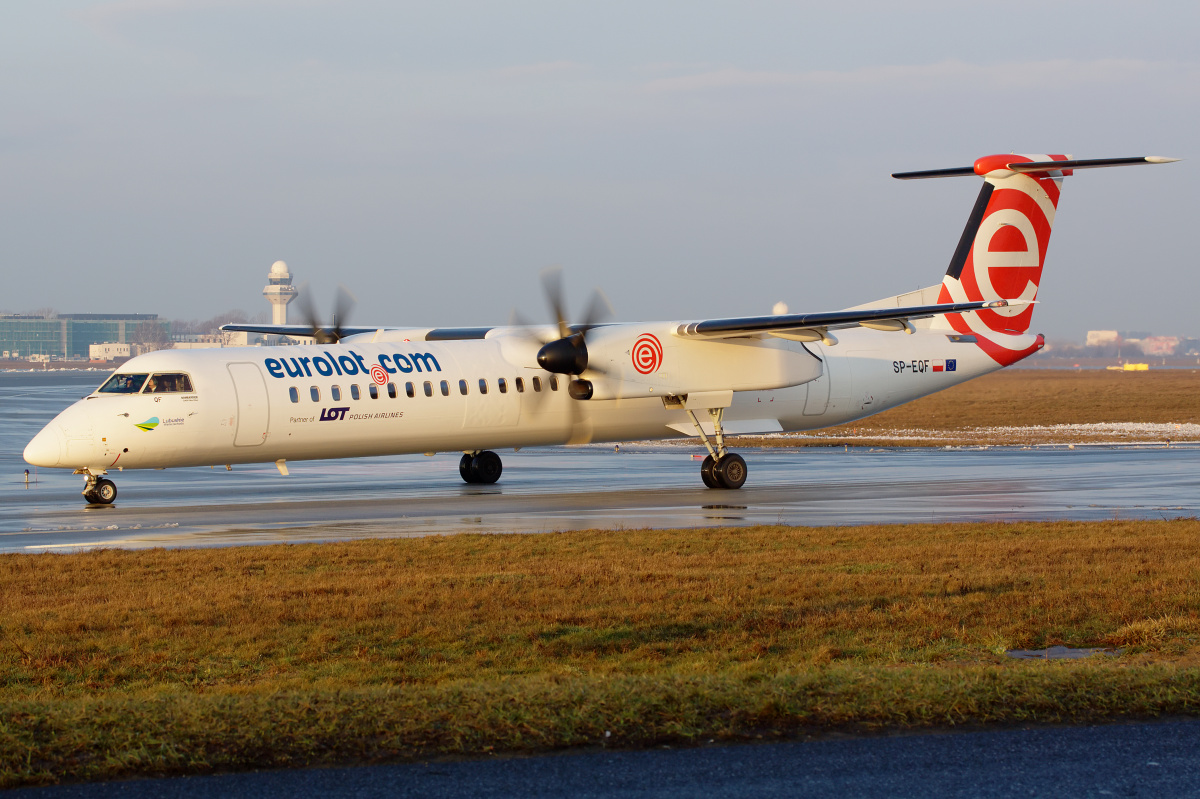 SP-EQF (Samoloty » Spotting na EPWA » De Havilland Canada DHC-8 Dash 8 » EuroLOT)