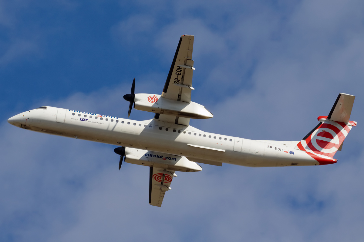 SP-EQH (Aircraft » EPWA Spotting » De Havilland Canada DHC-8 Dash 8 » EuroLOT)