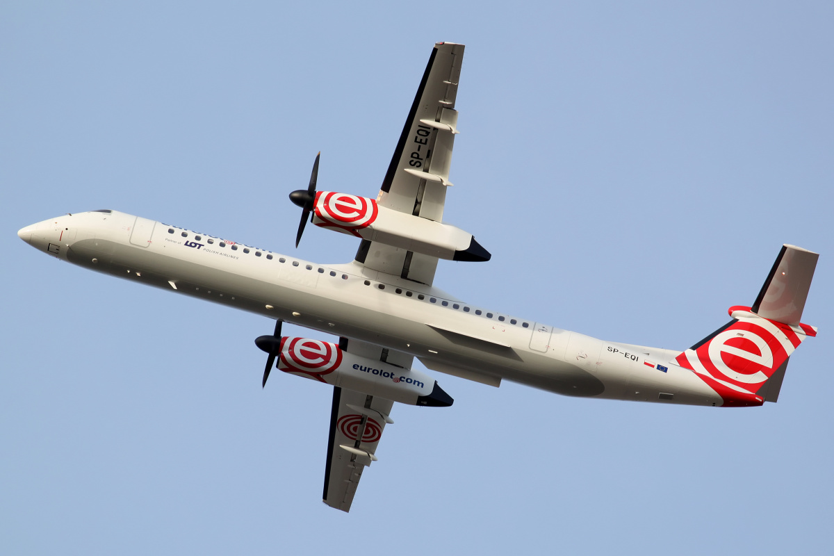 SP-EQI (Aircraft » EPWA Spotting » De Havilland Canada DHC-8 Dash 8 » EuroLOT)