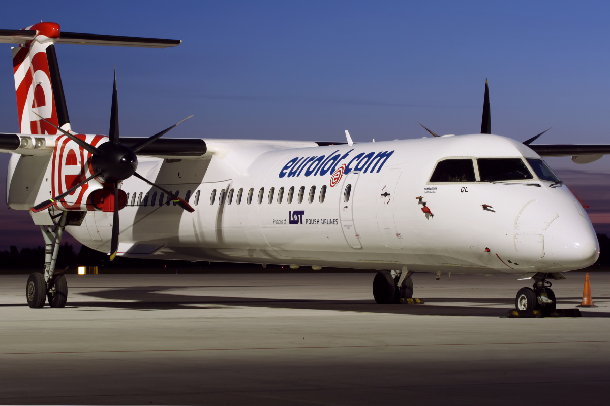 SP-EQL (Samoloty » Spotting na EPWA » De Havilland Canada DHC-8 Dash 8 » EuroLOT)