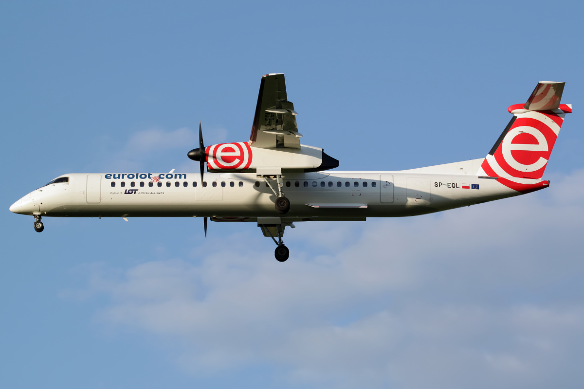 SP-EQL (Aircraft » EPWA Spotting » De Havilland Canada DHC-8 Dash 8 » EuroLOT)