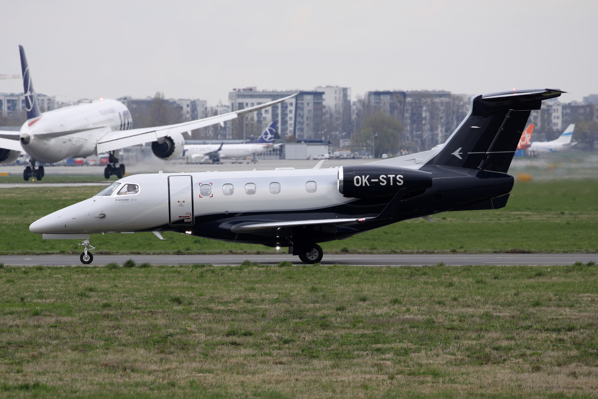 300E, OK-STS, Queen Air (Aircraft » EPWA Spotting » Embraer EMB-505 Phenom 300)