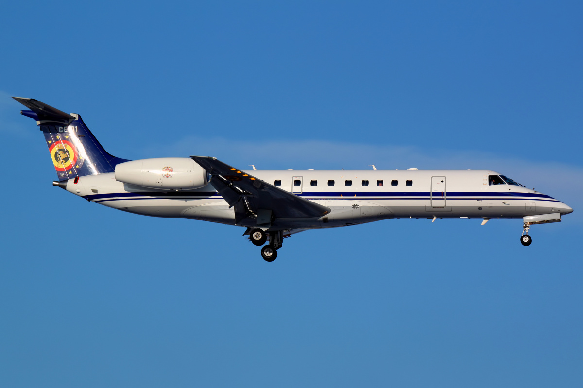 CE-01, Belgijskie Siły Powietrzne (Samoloty » Spotting na EPWA » Embraer ERJ-135)