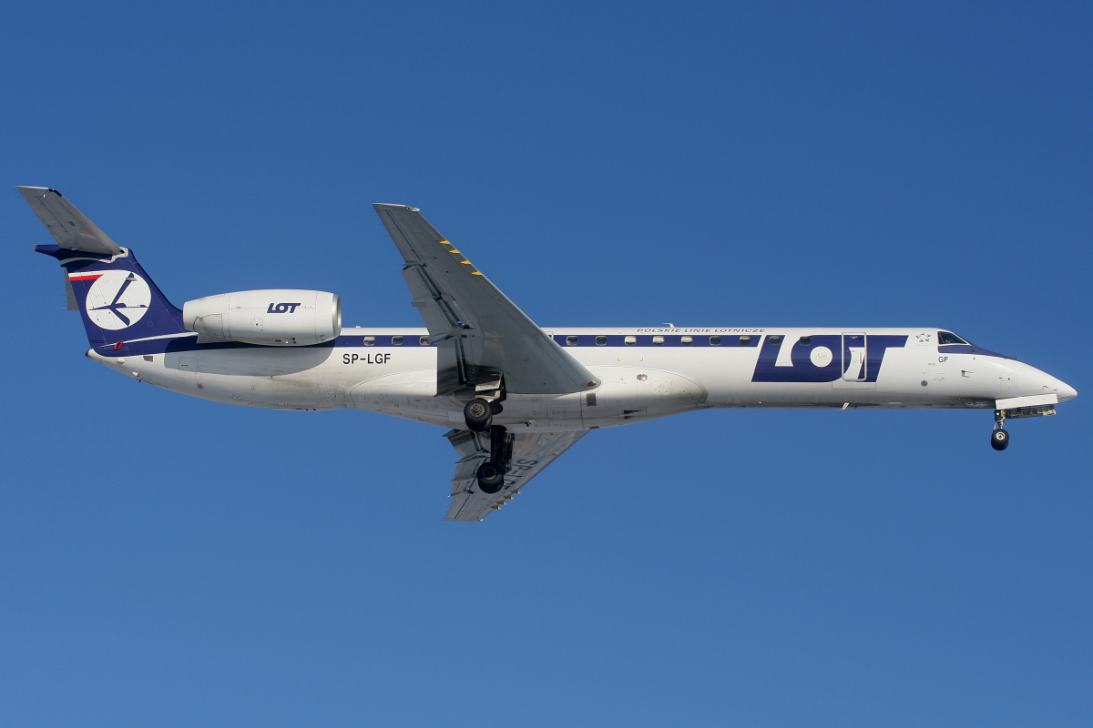 SP-LGF (80th Anniversary sticker) (Aircraft » EPWA Spotting » Embraer ERJ-145 » LOT Polish Airlines)