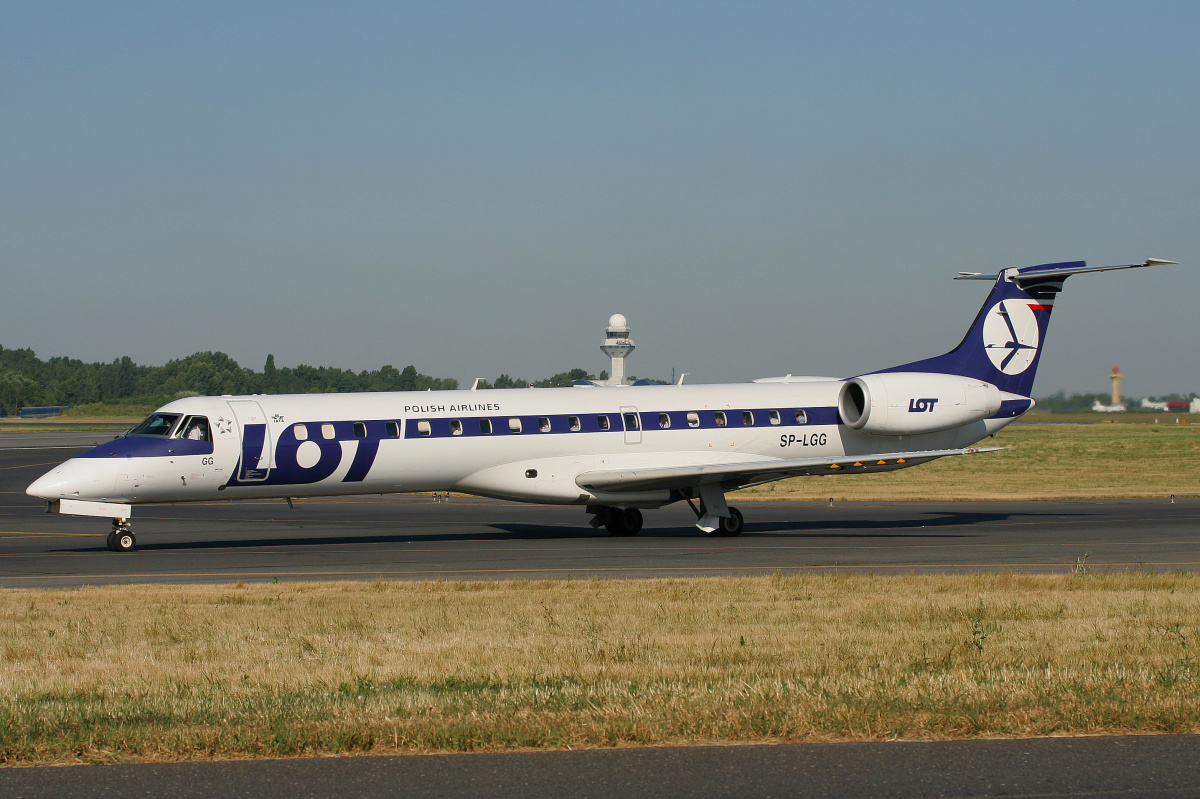 SP-LGG (Samoloty » Spotting na EPWA » Embraer ERJ-145 » Polskie Linie Lotnicze LOT)