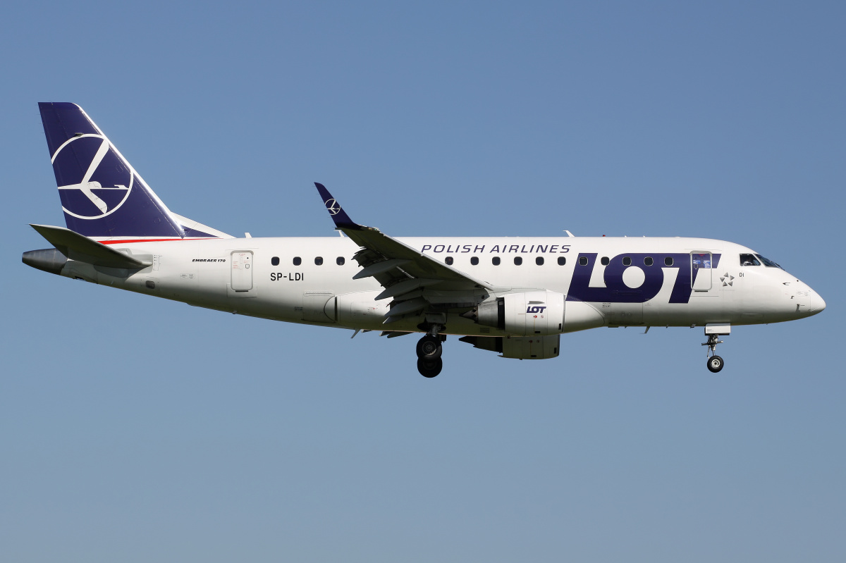 SP-LDI (nowe malowanie) (Samoloty » Spotting na EPWA » Embraer E170 » Polskie Linie Lotnicze LOT)