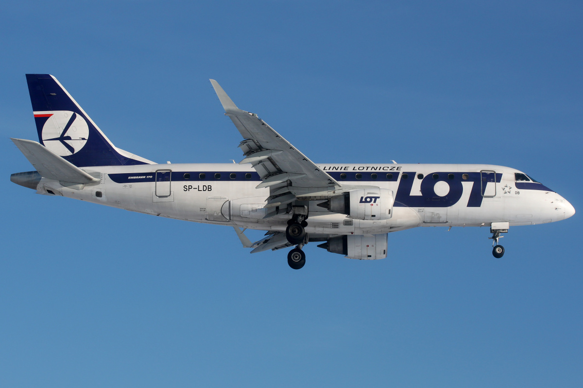 SP-LDB (Aircraft » EPWA Spotting » Embraer E170 » LOT Polish Airlines)