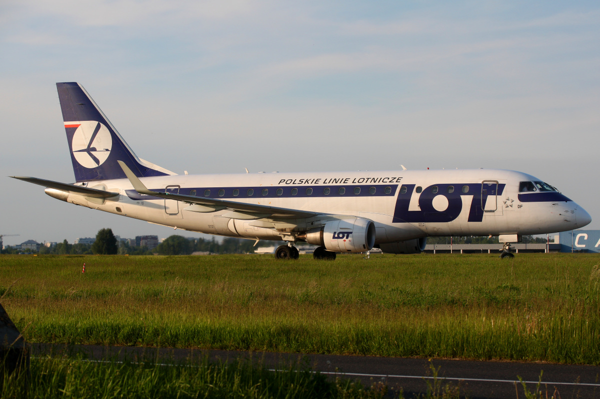 SP-LDF (Aircraft » EPWA Spotting » Embraer E170 » LOT Polish Airlines)