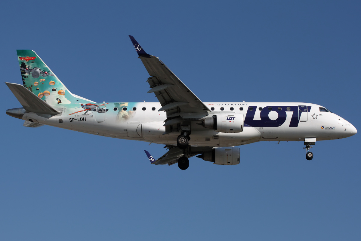 SP-LDH (Planes 2 livery) (Aircraft » EPWA Spotting » Embraer E170 » LOT Polish Airlines)