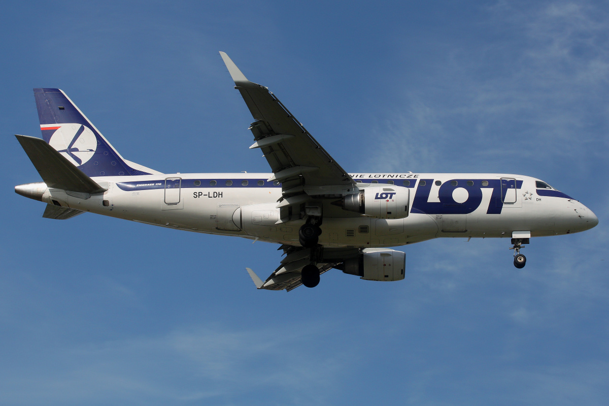 SP-LDH (Samoloty » Spotting na EPWA » Embraer E170 » Polskie Linie Lotnicze LOT)