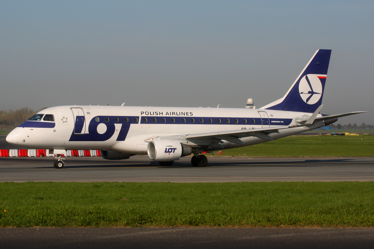 SP-LDI (Aircraft » EPWA Spotting » Embraer E170 (ERJ-170-100) » LOT Polish Airlines)