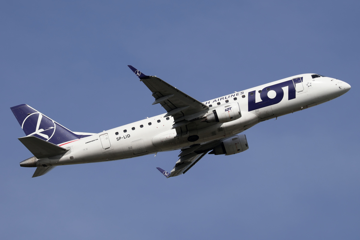 SP-LID (nowe malowanie) (Samoloty » Spotting na EPWA » Embraer E175 » Polskie Linie Lotnicze LOT)