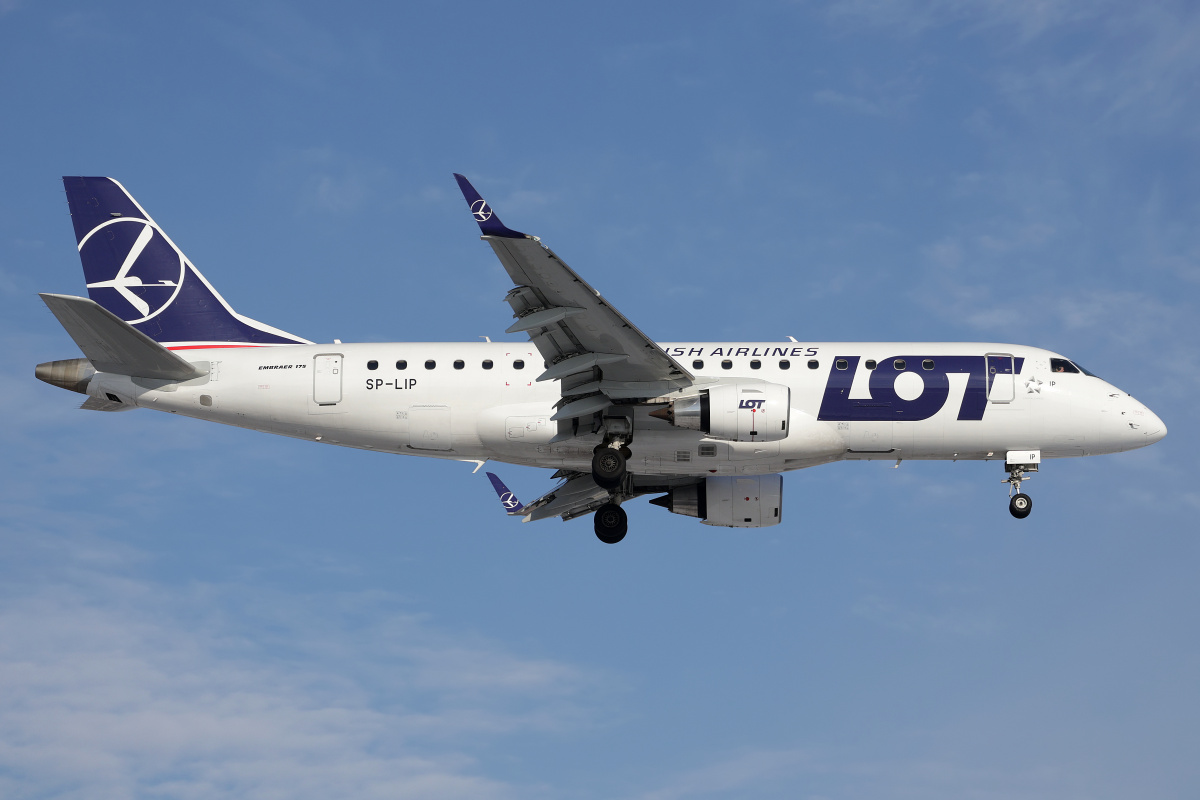 SP-LIP (Samoloty » Spotting na EPWA » Embraer E175 » Polskie Linie Lotnicze LOT)