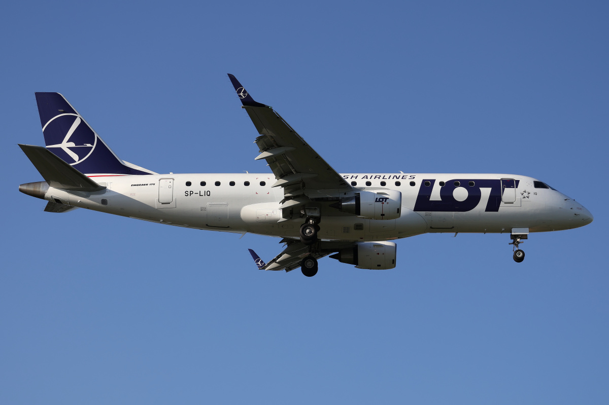 SP-LIQ (Samoloty » Spotting na EPWA » Embraer E175 » Polskie Linie Lotnicze LOT)