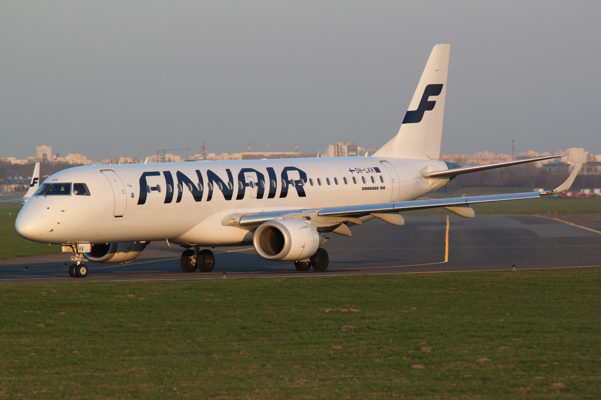 OH-LKK (Aircraft » EPWA Spotting » Embraer E190 (ERJ-190-100) » Finnair)