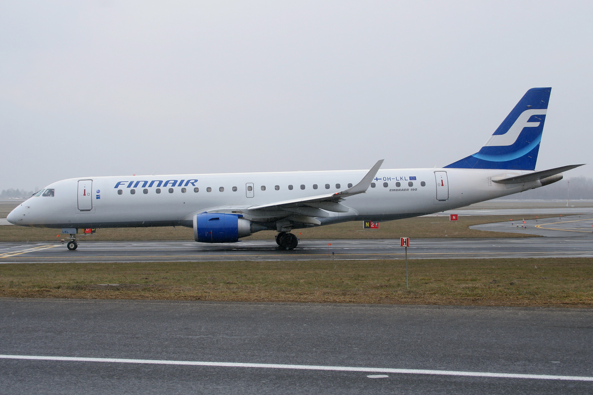 OH-LKL (Aircraft » EPWA Spotting » Embraer E190 (ERJ-190-100) » Finnair)