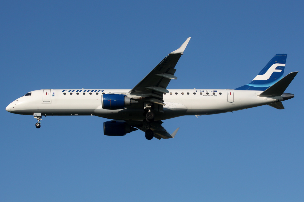 OH-LKL (Aircraft » EPWA Spotting » Embraer E190 (ERJ-190-100) » Finnair)