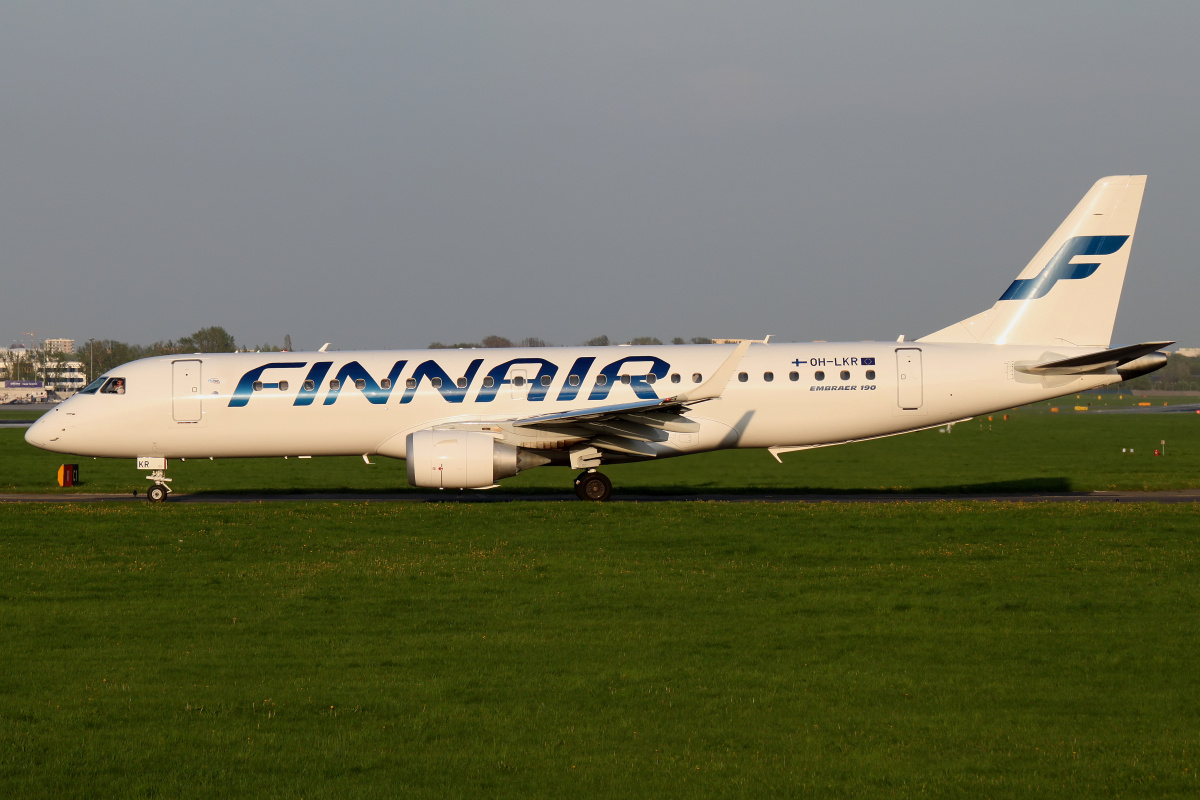 OH-LKR (Aircraft » EPWA Spotting » Embraer E190 (ERJ-190-100) » Finnair)