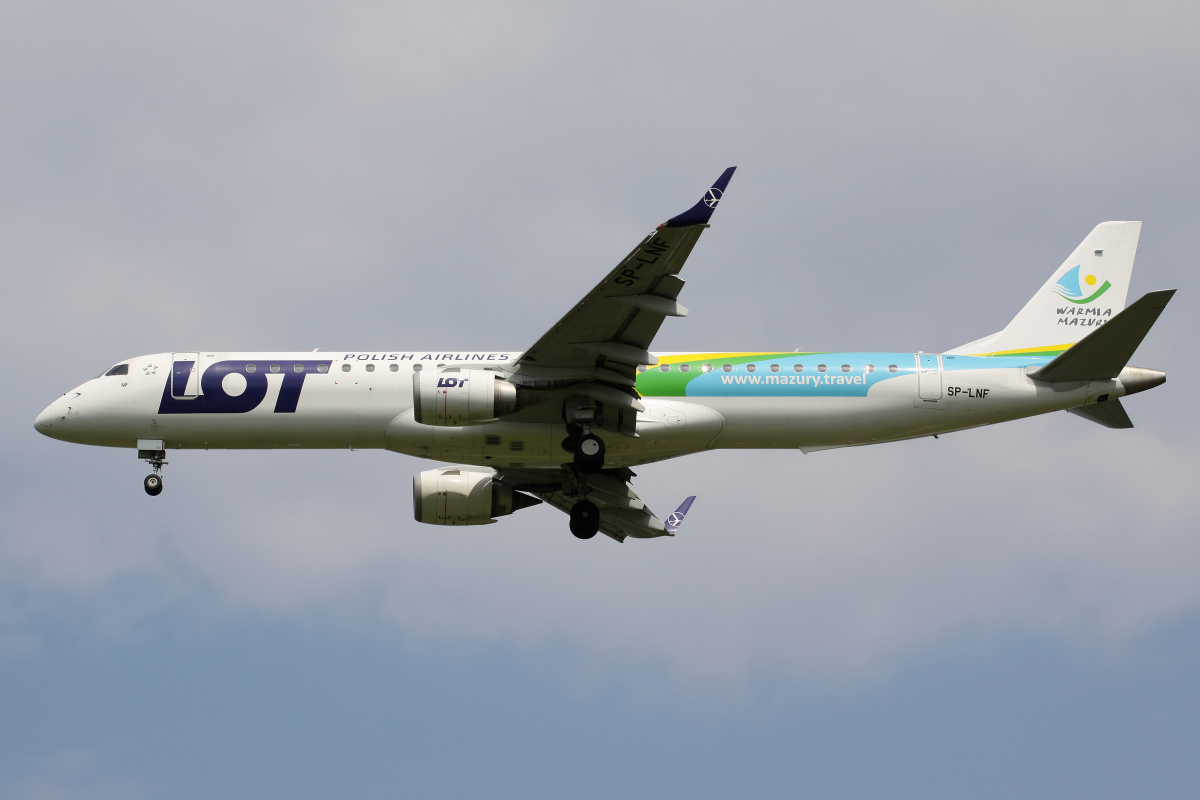 SP-LNF (Warmia Mazury livery) (Aircraft » EPWA Spotting » Embraer E195 » LOT Polish Airlines)