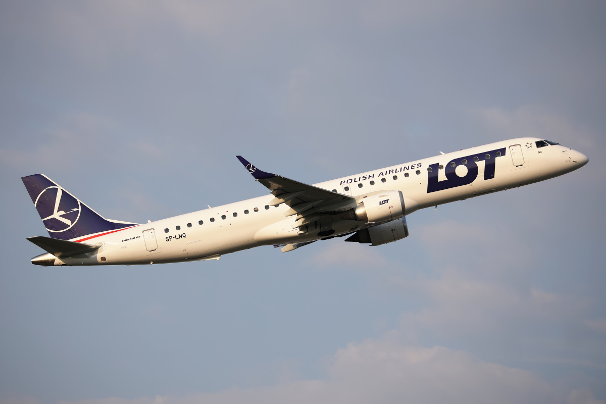 SP-LNQ (Aircraft » EPWA Spotting » Embraer E195 (ERJ-190-200) » LOT Polish Airlines)