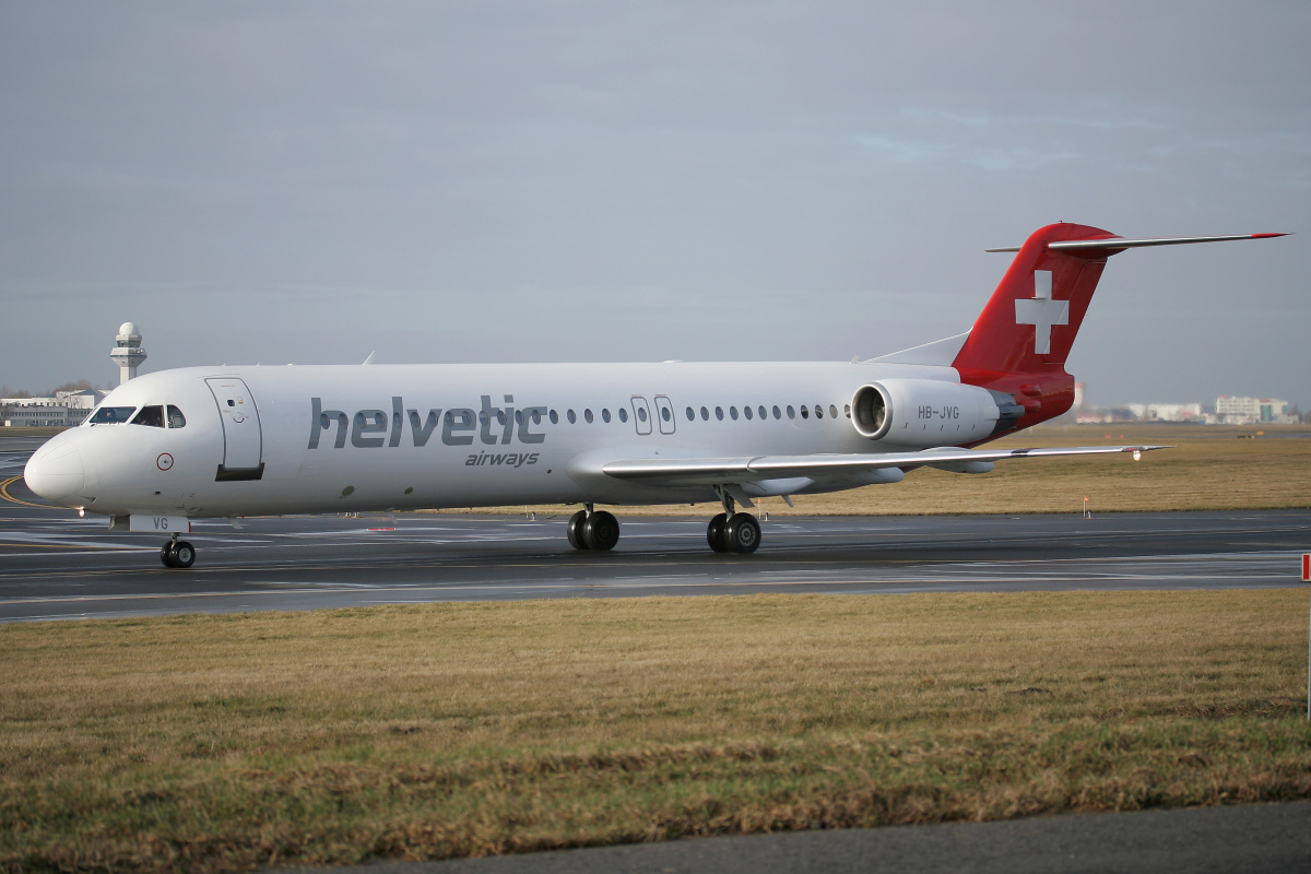 HB-JVG (Aircraft » EPWA Spotting » Fokker 100 » Helvetic Airways)